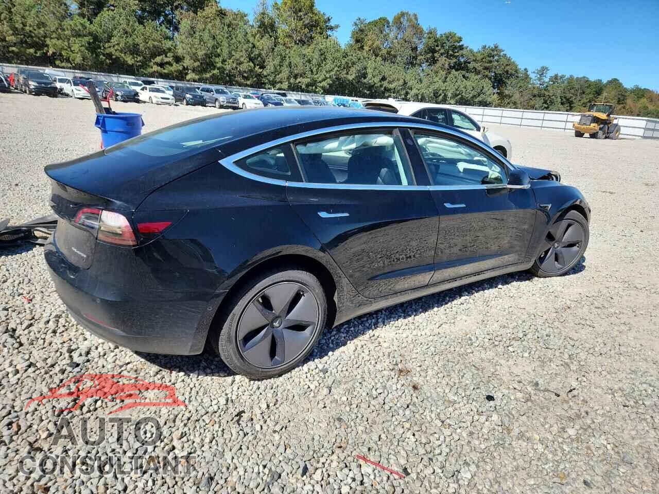 TESLA MODEL 3 2019 - 5YJ3E1EB7KF197039