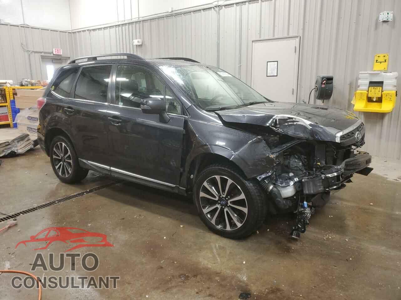 SUBARU FORESTER 2017 - JF2SJGTC9HH404398