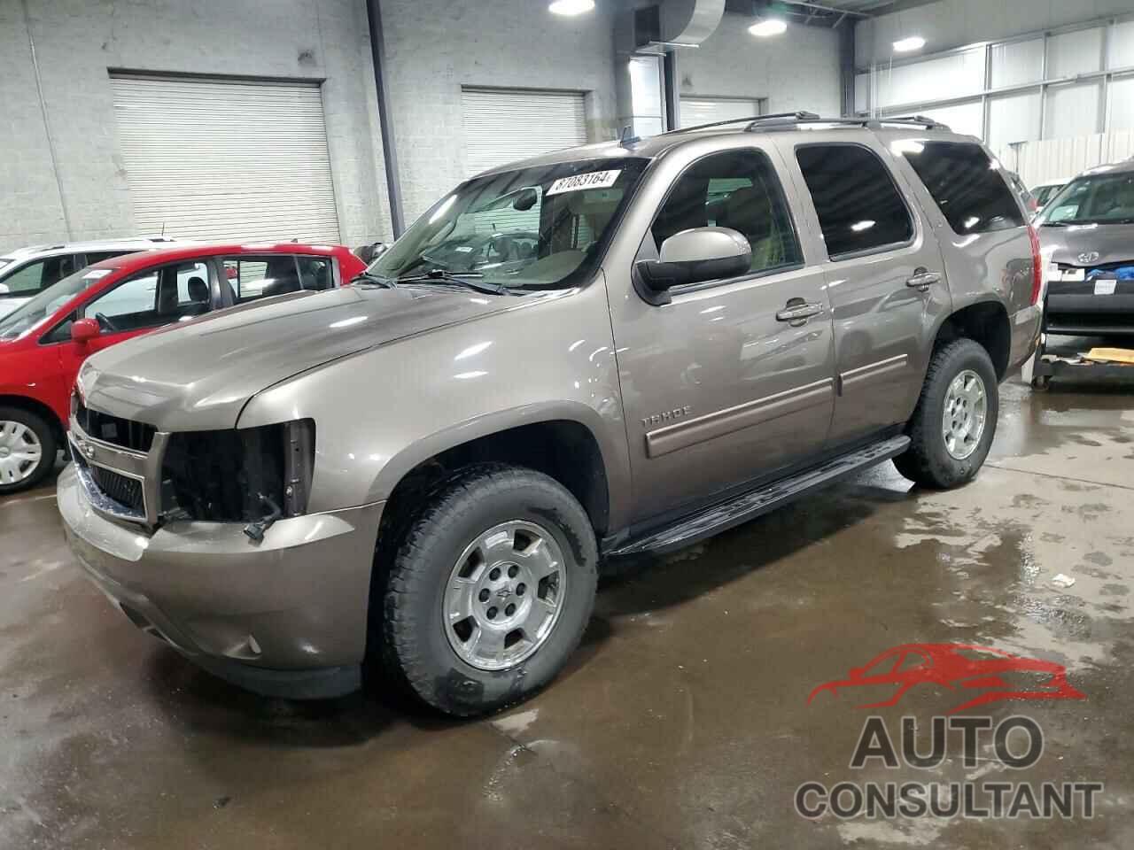 CHEVROLET TAHOE 2011 - 1GNSKBE02BR290660