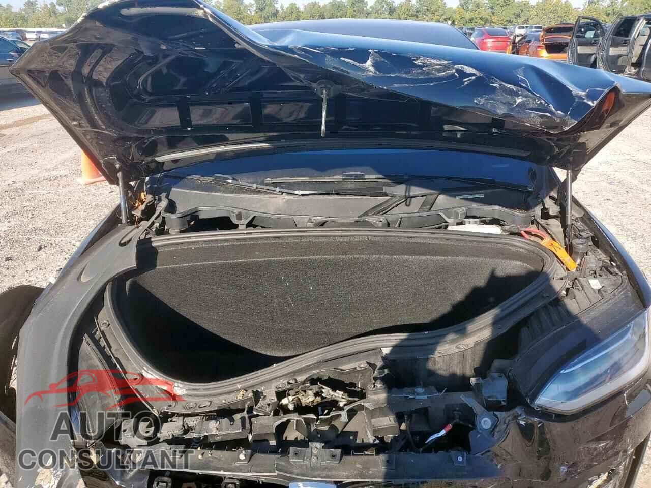 TESLA MODEL X 2022 - 7SAXCBE58NF334942