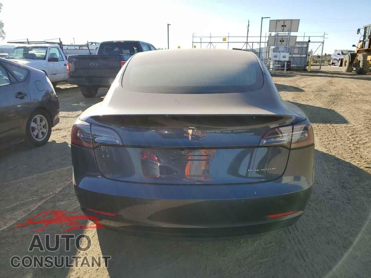 TESLA MODEL 3 2018 - 5YJ3E1EB2JF084789