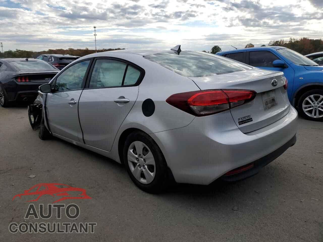 KIA FORTE 2018 - 3KPFK4A79JE280615