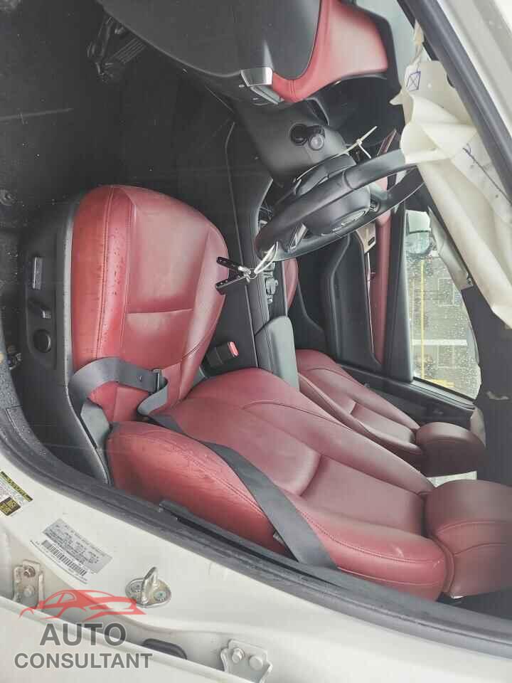 MAZDA 3 2019 - JM1BPANM3K1129580