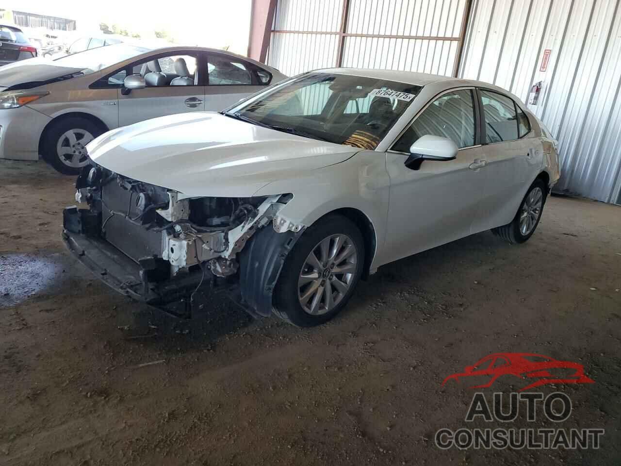 TOYOTA CAMRY 2018 - 4T1B11HKXJU511934