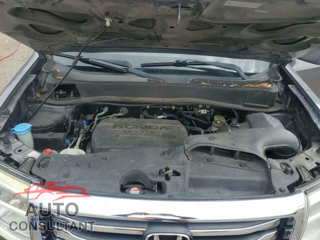 HONDA PILOT 2015 - 5FNYF3H42FB013935