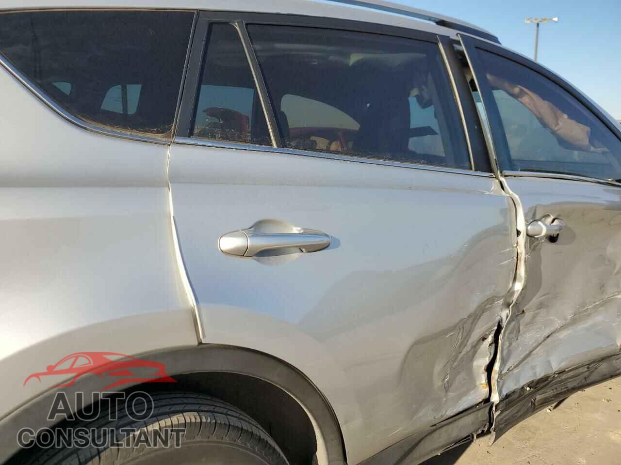 TOYOTA RAV4 2013 - JTMZFREV4DD009443