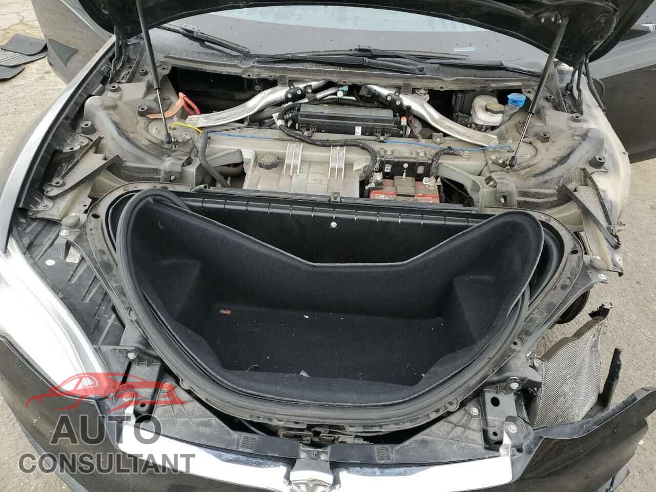 TESLA MODEL S 2018 - 5YJSA1E27JF281576