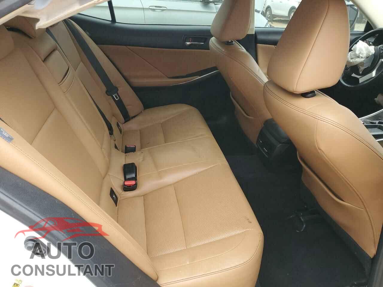 LEXUS IS 2016 - JTHBA1D24G5019444
