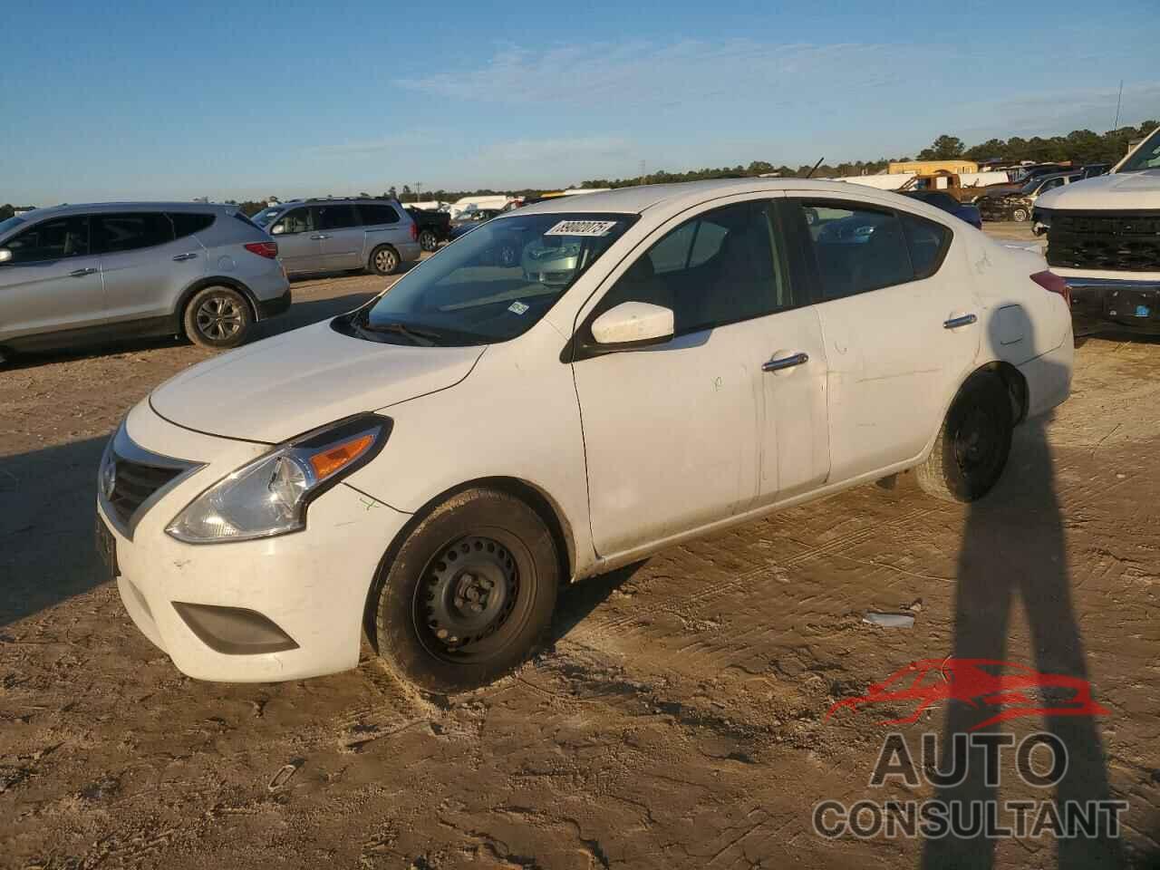 NISSAN VERSA 2019 - 3N1CN7AP0KL827833