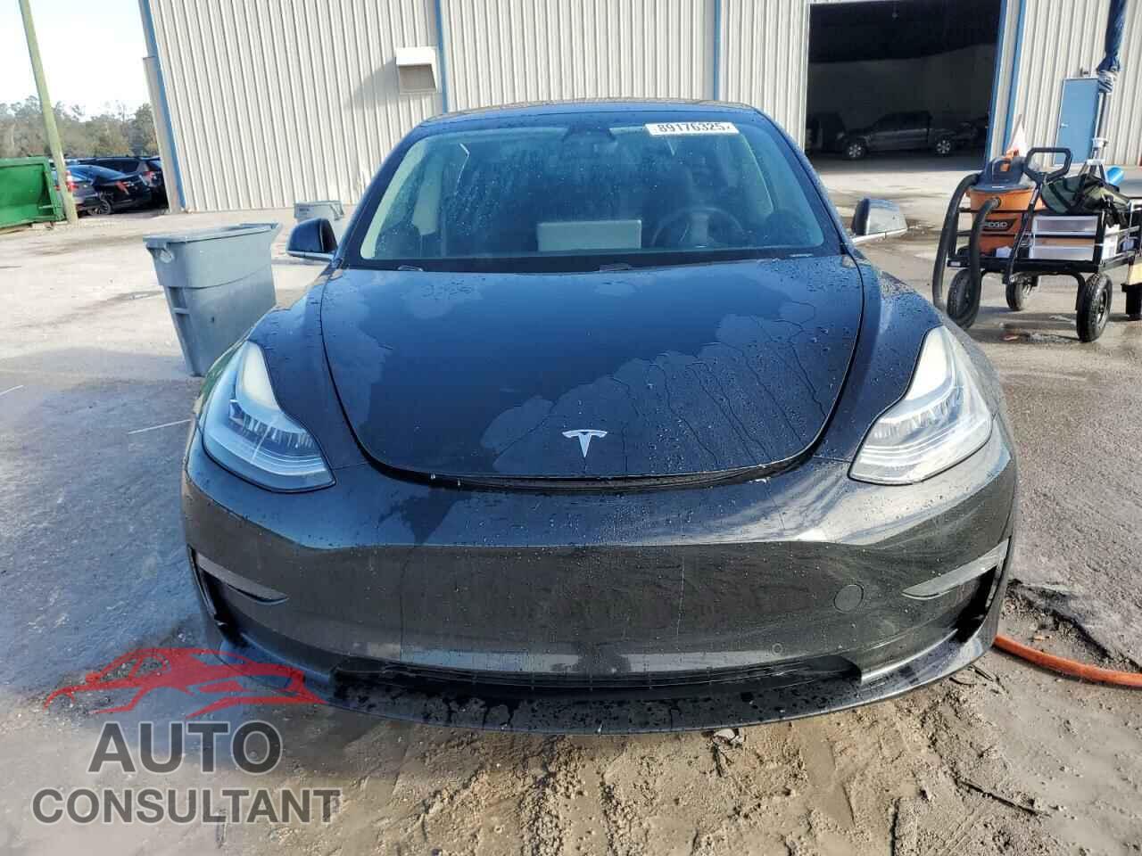 TESLA MODEL 3 2018 - 5YJ3E1EA6JF095625