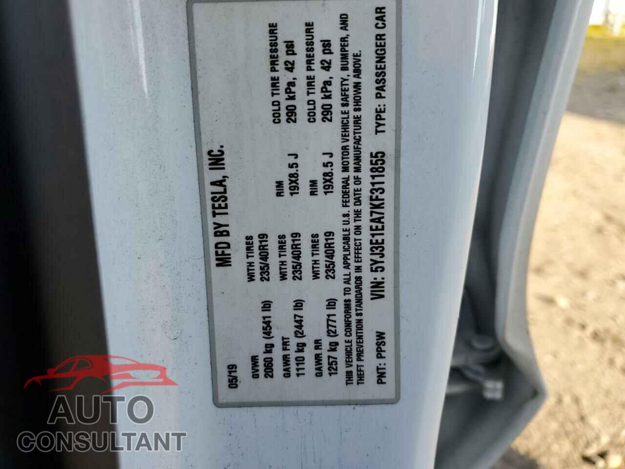 TESLA MODEL 3 2019 - 5YJ3E1EA7KF311855