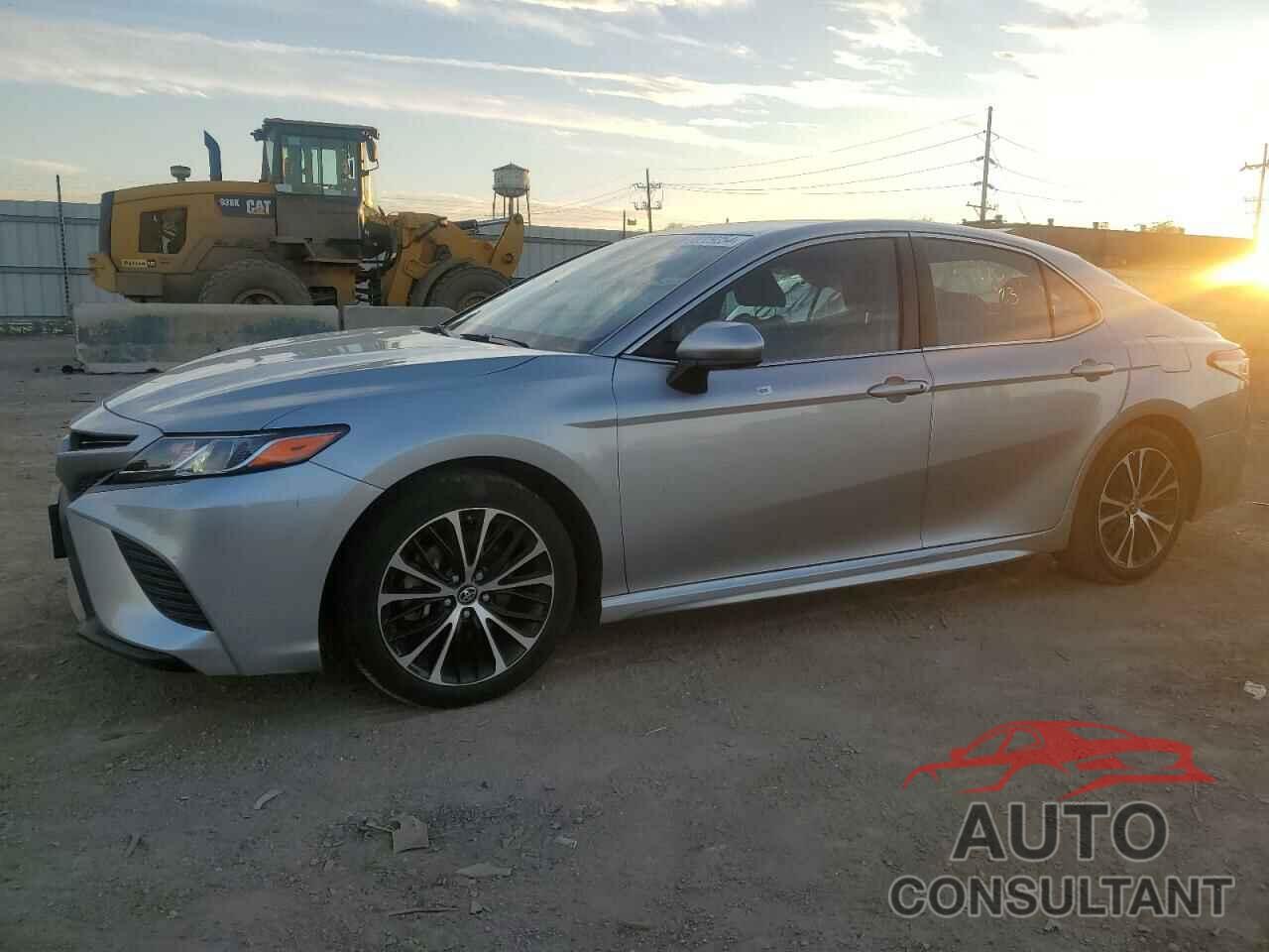 TOYOTA CAMRY 2018 - 4T1B11HK9JU094158