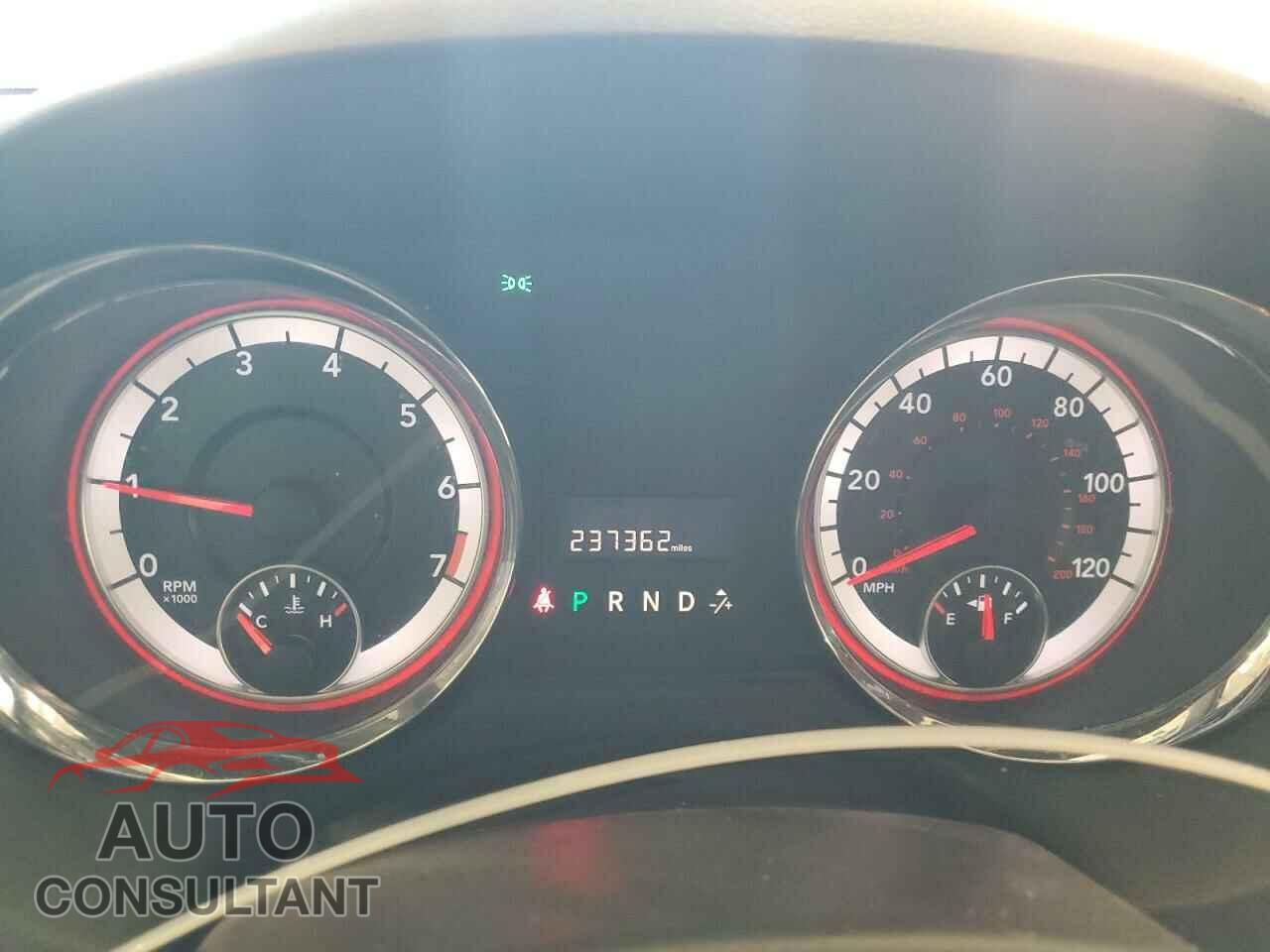 DODGE CARAVAN 2018 - 2C4RDGBG9JR215219