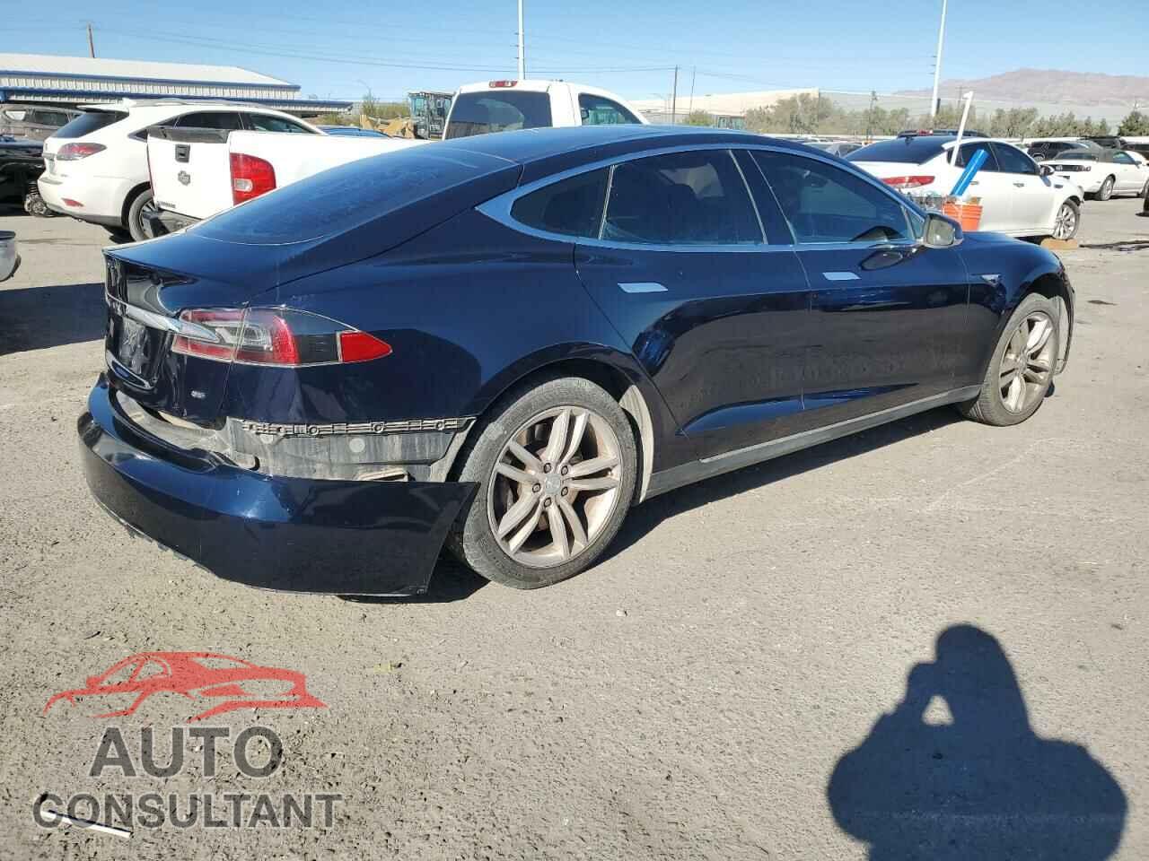 TESLA MODEL S 2013 - 5YJSA1CN9DFP05499