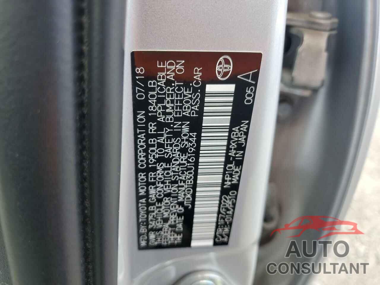 TOYOTA PRIUS 2018 - JTDKDTB30J1619344