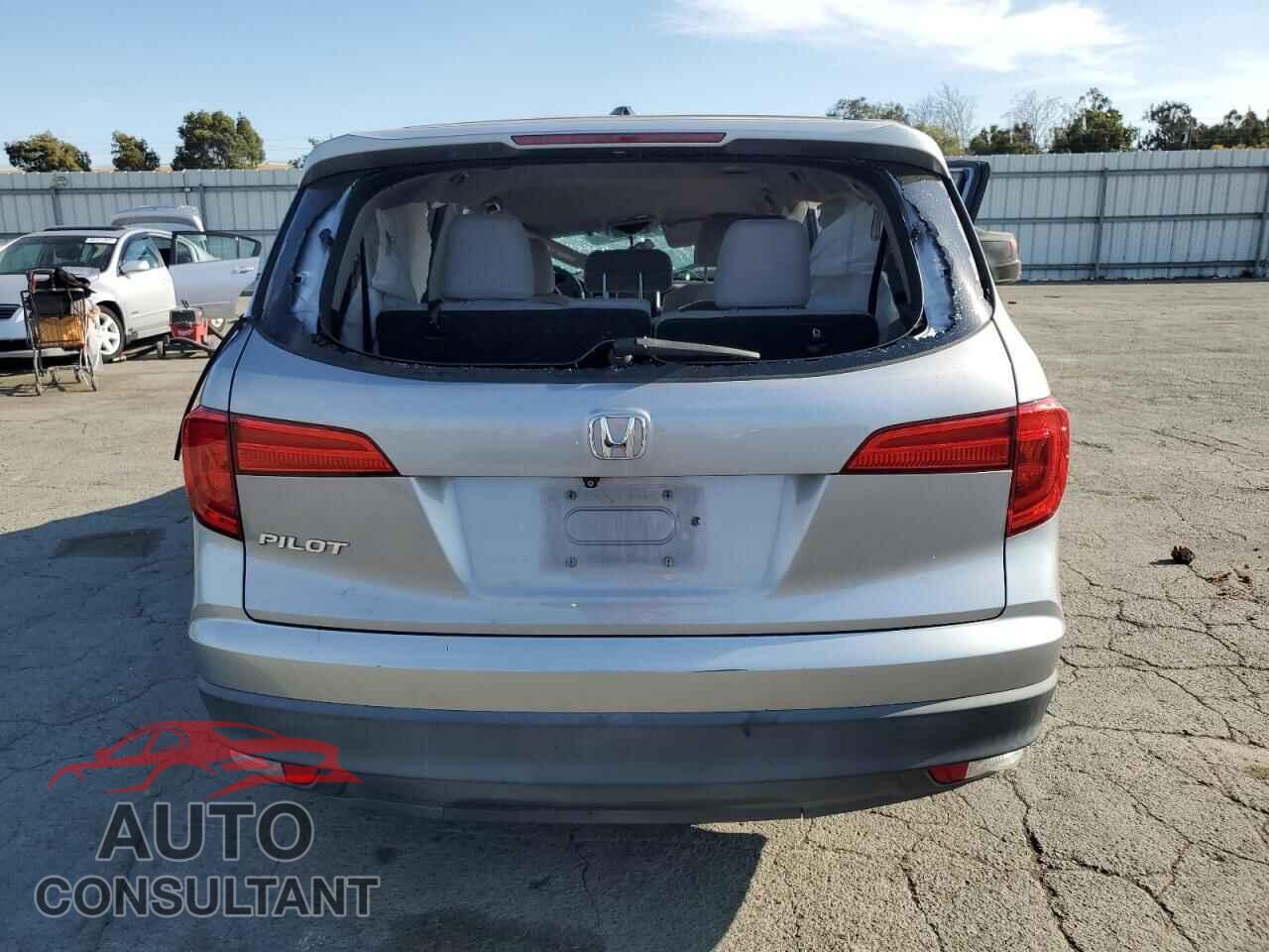 HONDA PILOT 2017 - 5FNYF5H33HB042141