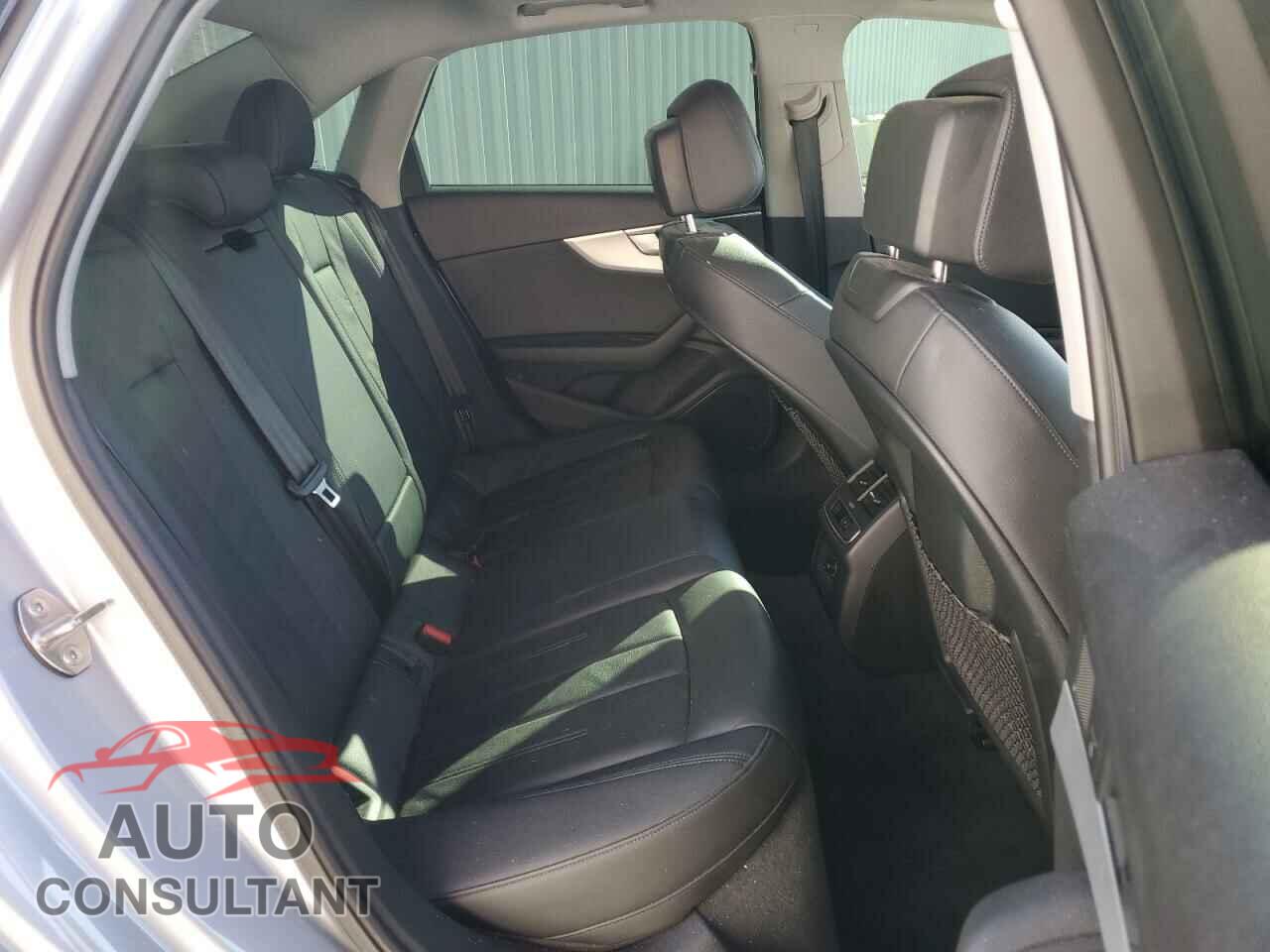 AUDI A4 2017 - WAUANAF46HN051567
