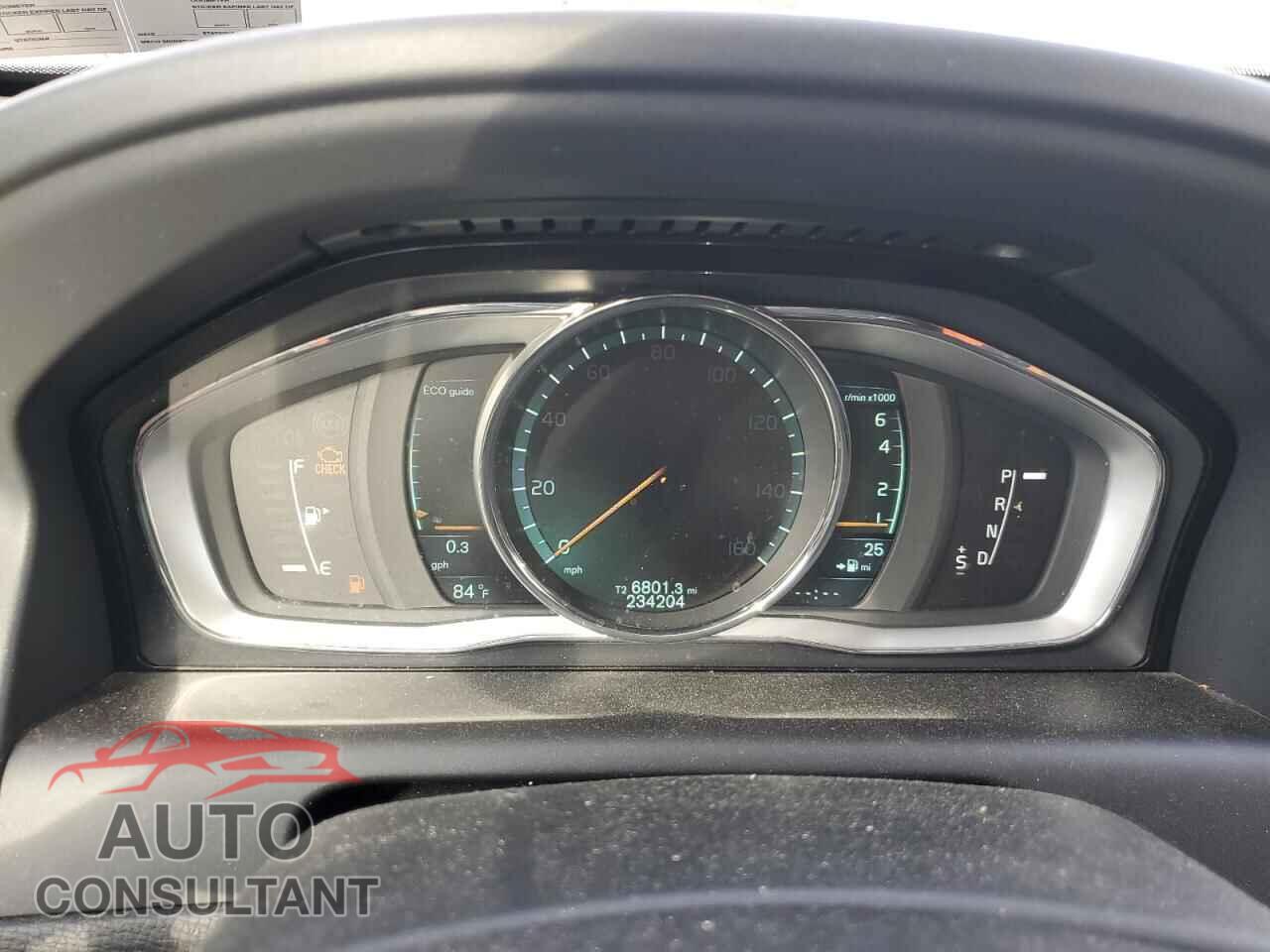 VOLVO XC60 2015 - YV4902RB1F2581929