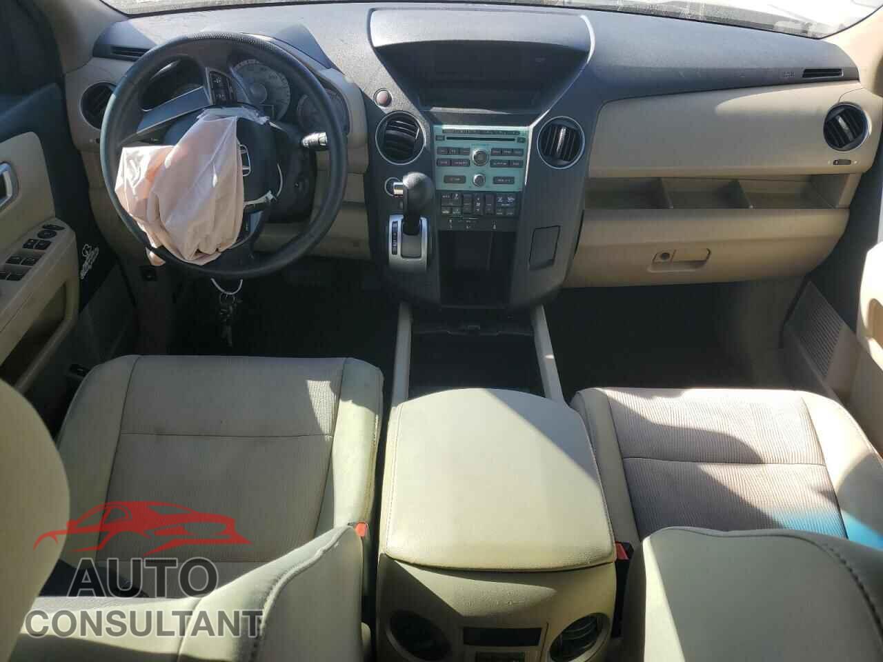 HONDA PILOT 2011 - 5FNYF4H40BB080646