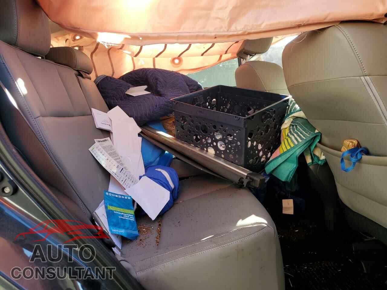 SUBARU FORESTER 2017 - JF2SJAJC5HH413941