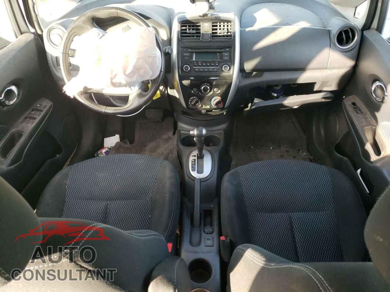 NISSAN VERSA 2015 - 3N1CE2CP4FL403268