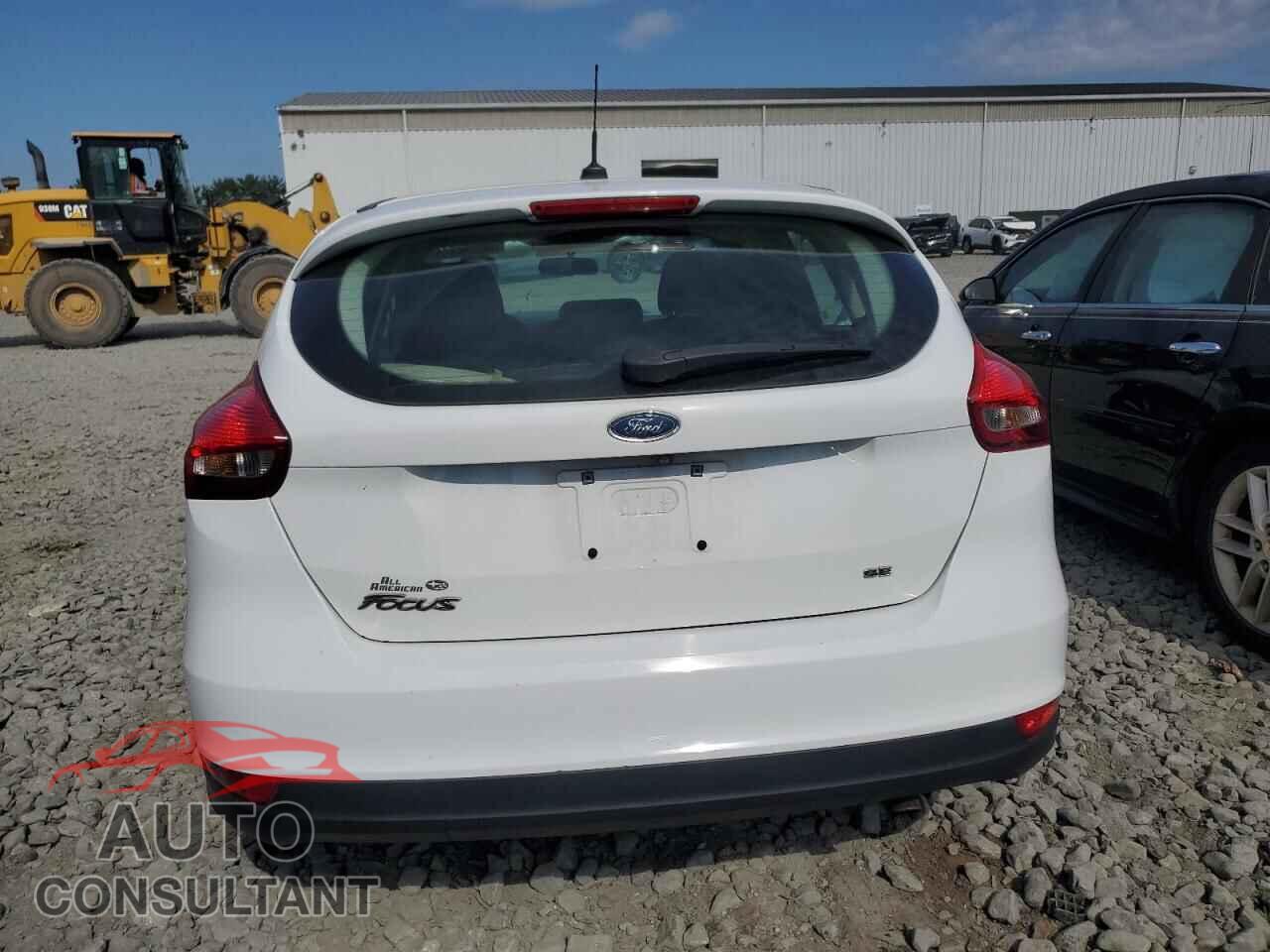 FORD FOCUS 2017 - 1FADP3K22HL285877