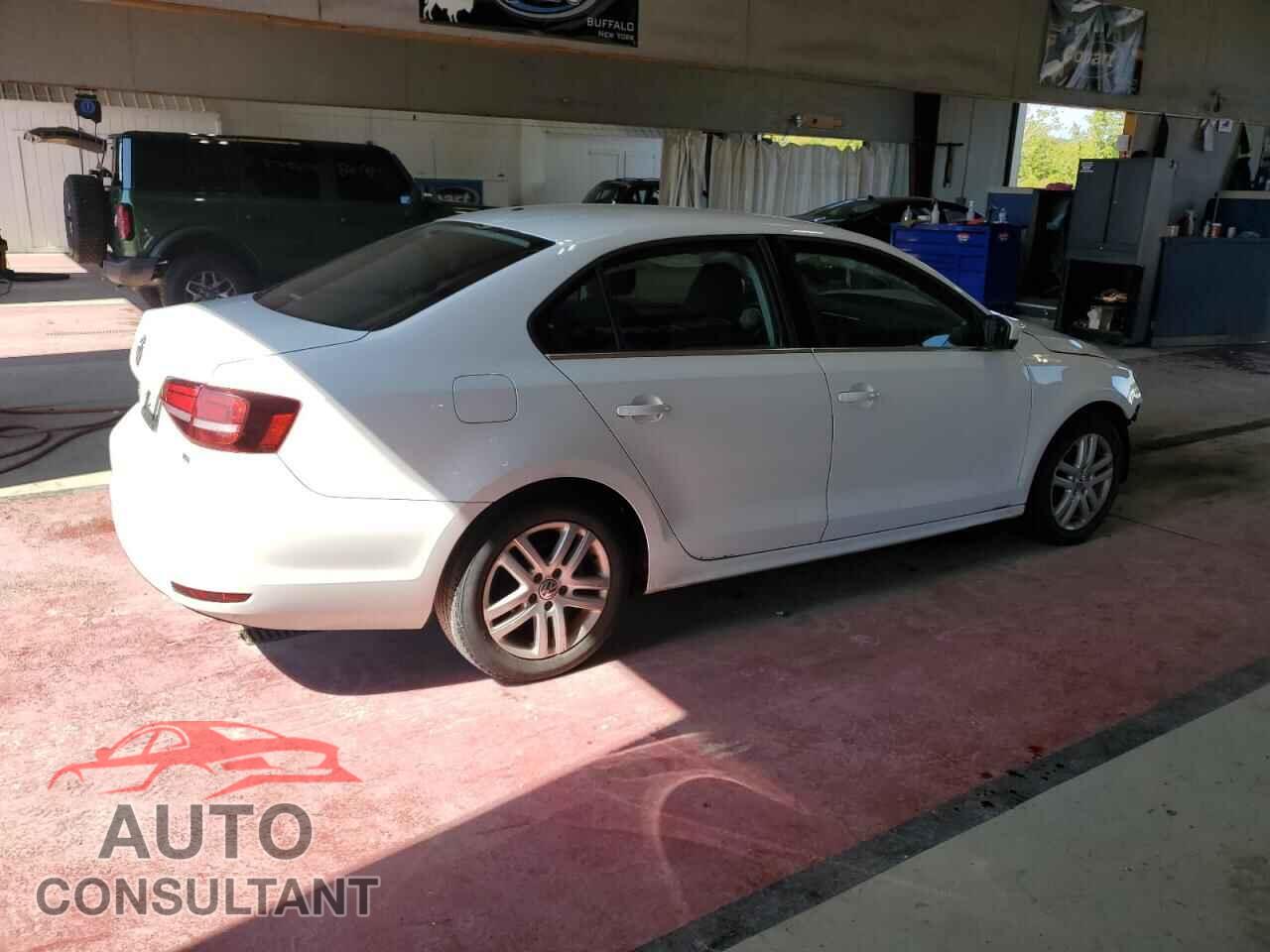 VOLKSWAGEN JETTA 2017 - 3VW2B7AJ3HM347430