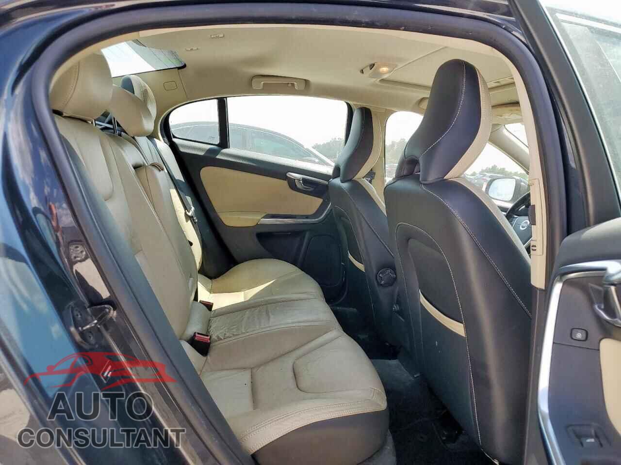 VOLVO S60 2013 - YV1612FS8D2180666