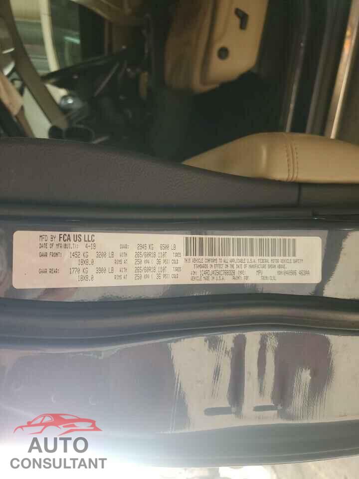 DODGE DURANGO 2019 - 1C4RDJAG5KC768328