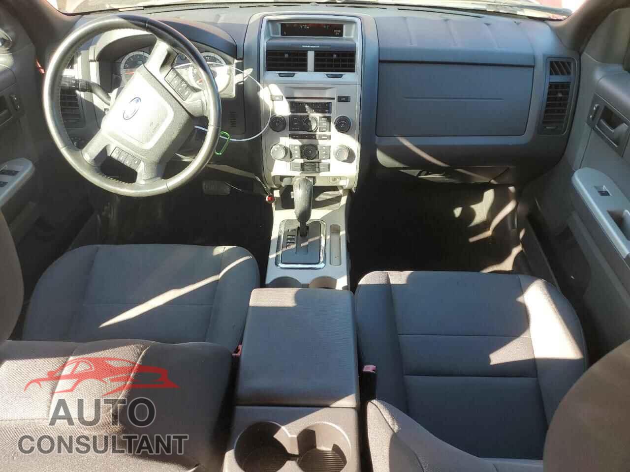 FORD ESCAPE 2011 - 1FMCU0D70BKB90541