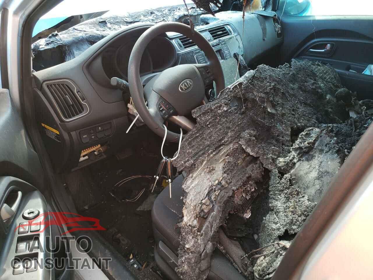 KIA RIO 2017 - KNADM4A36H6010768