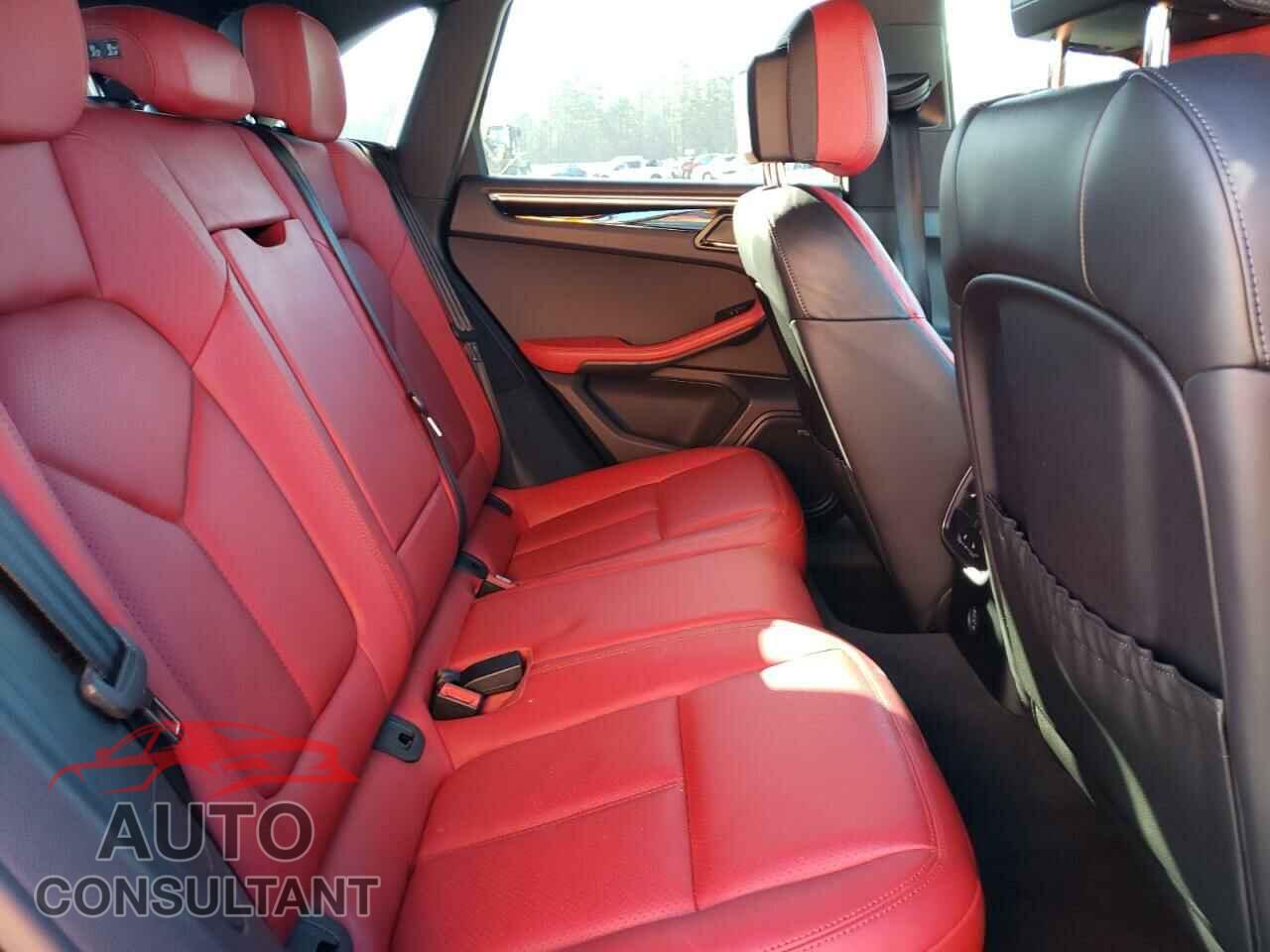 PORSCHE MACAN 2017 - WP1AA2A58HLB02324