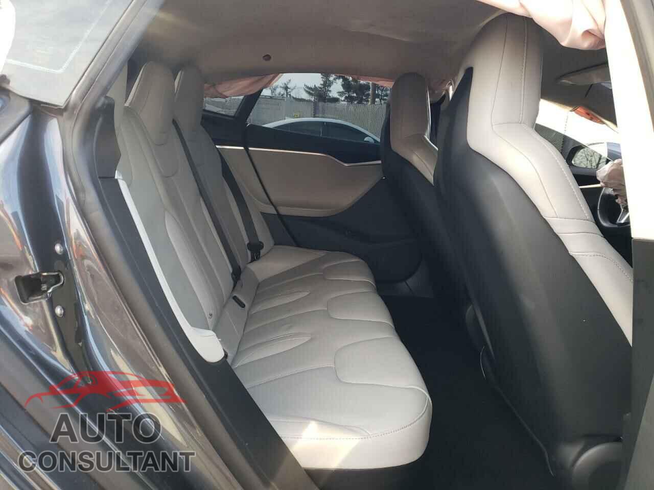 TESLA MODEL S 2015 - 5YJSA1E25FF108744