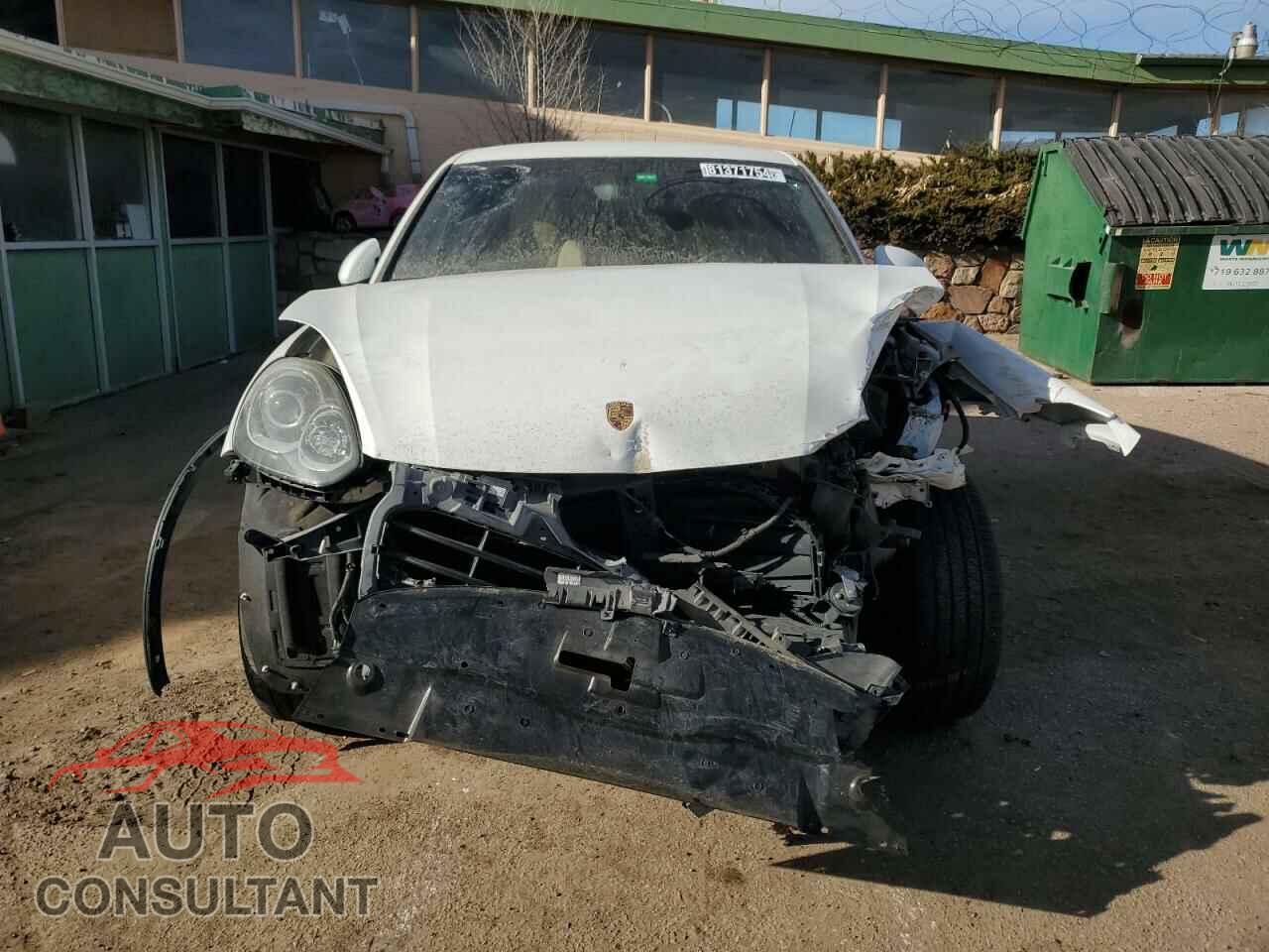 PORSCHE CAYENNE 2017 - WP1AA2A21HKA90822