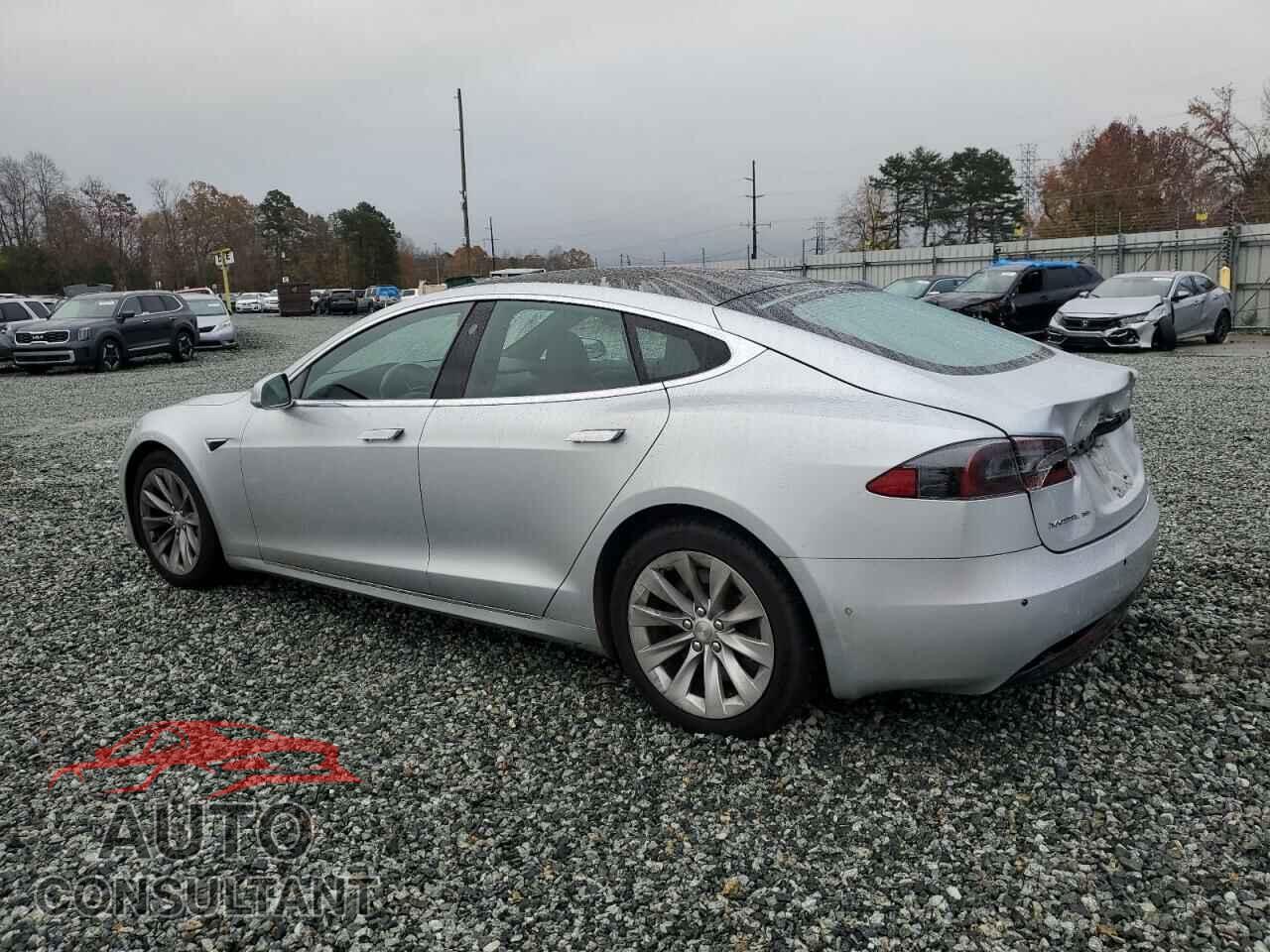 TESLA MODEL S 2018 - 5YJSA1E20JF267681