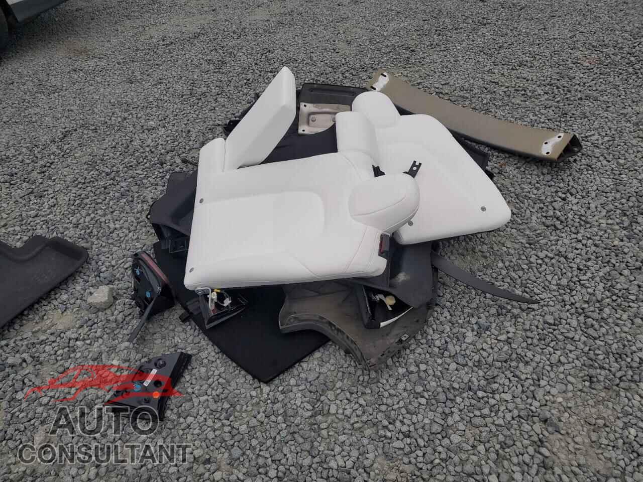 TESLA MODEL 3 2022 - 5YJ3E1EC8NF274000