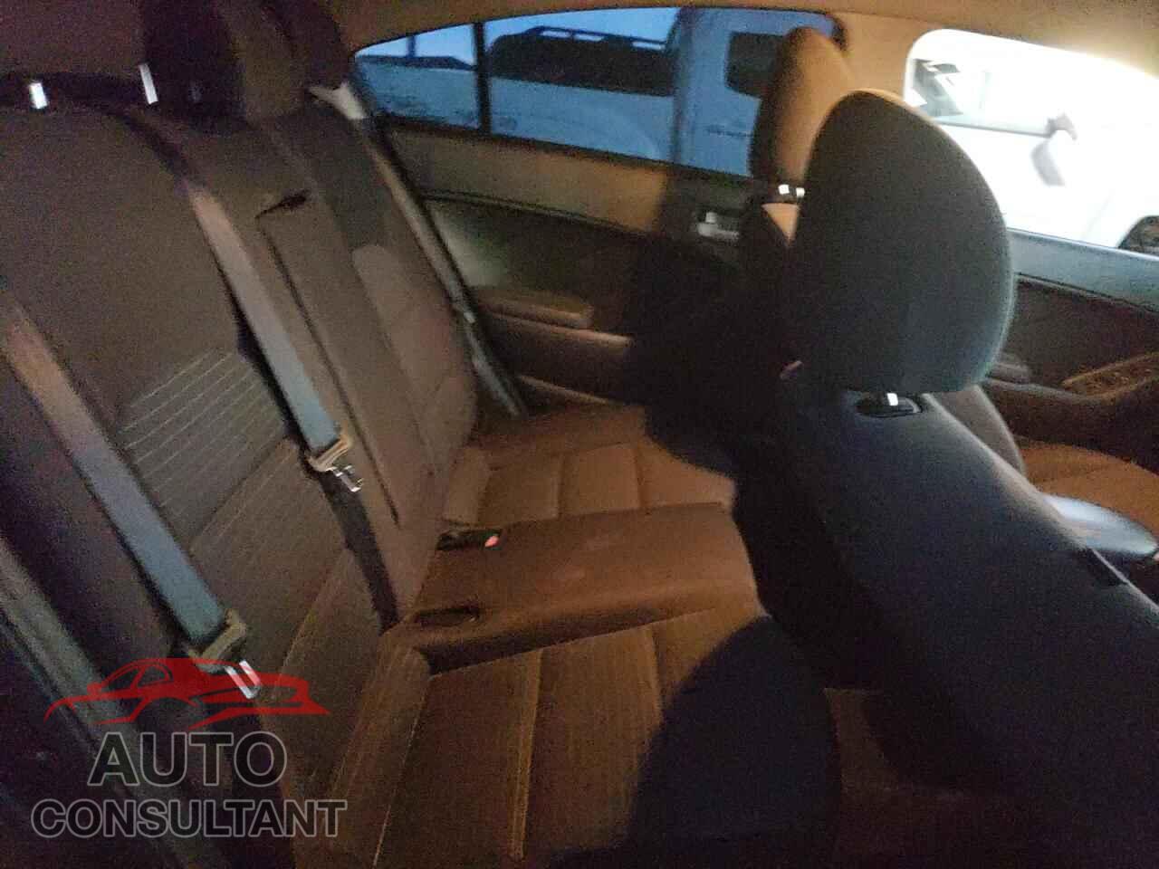 KIA FORTE 2018 - 3KPFL4A79JE164182