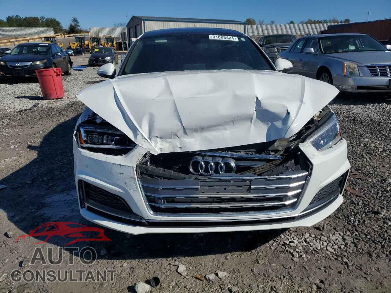 AUDI A5 2018 - WAUENCF56JA059980