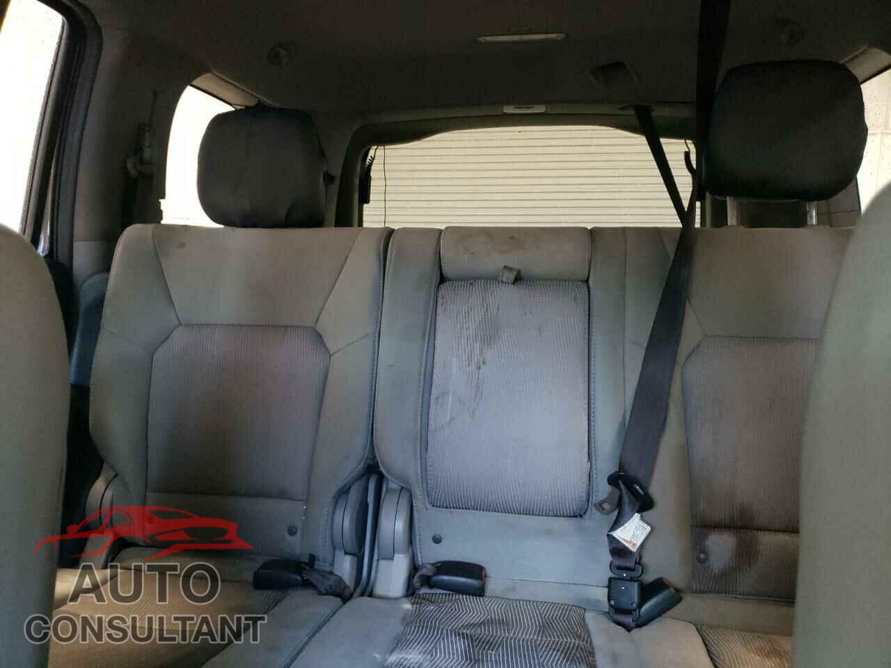 HONDA PILOT 2015 - 5FNYF4H42FB043555