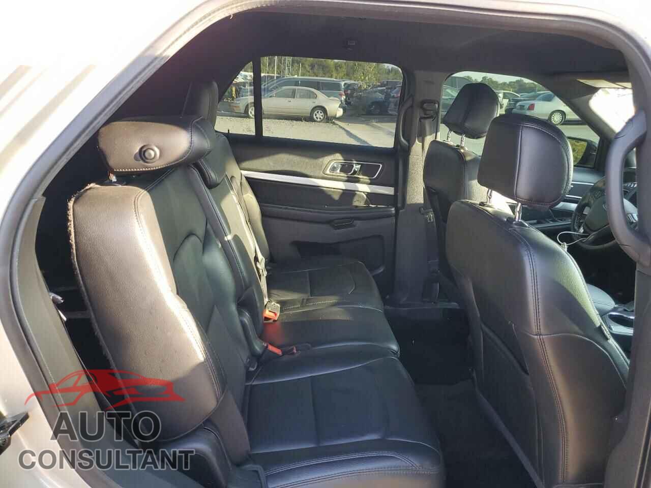 FORD EXPLORER 2017 - 1FM5K7D84HGD54014