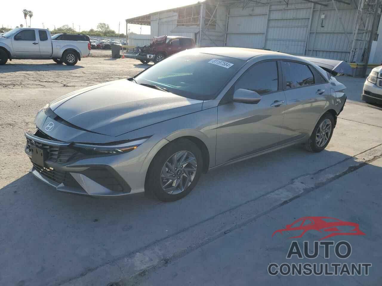 HYUNDAI ELANTRA 2024 - KMHLM4DG1RU851922