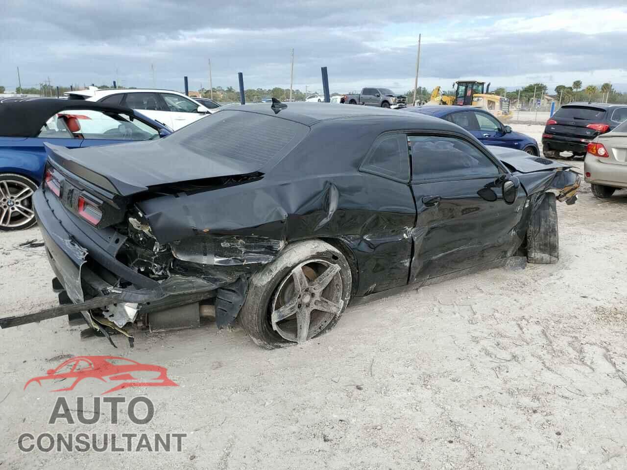 DODGE CHALLENGER 2019 - 2C3CDZFJ3KH747438