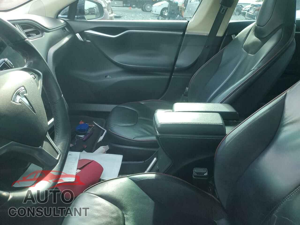 TESLA MODEL S 2013 - 5YJSA1DP9DFP24635