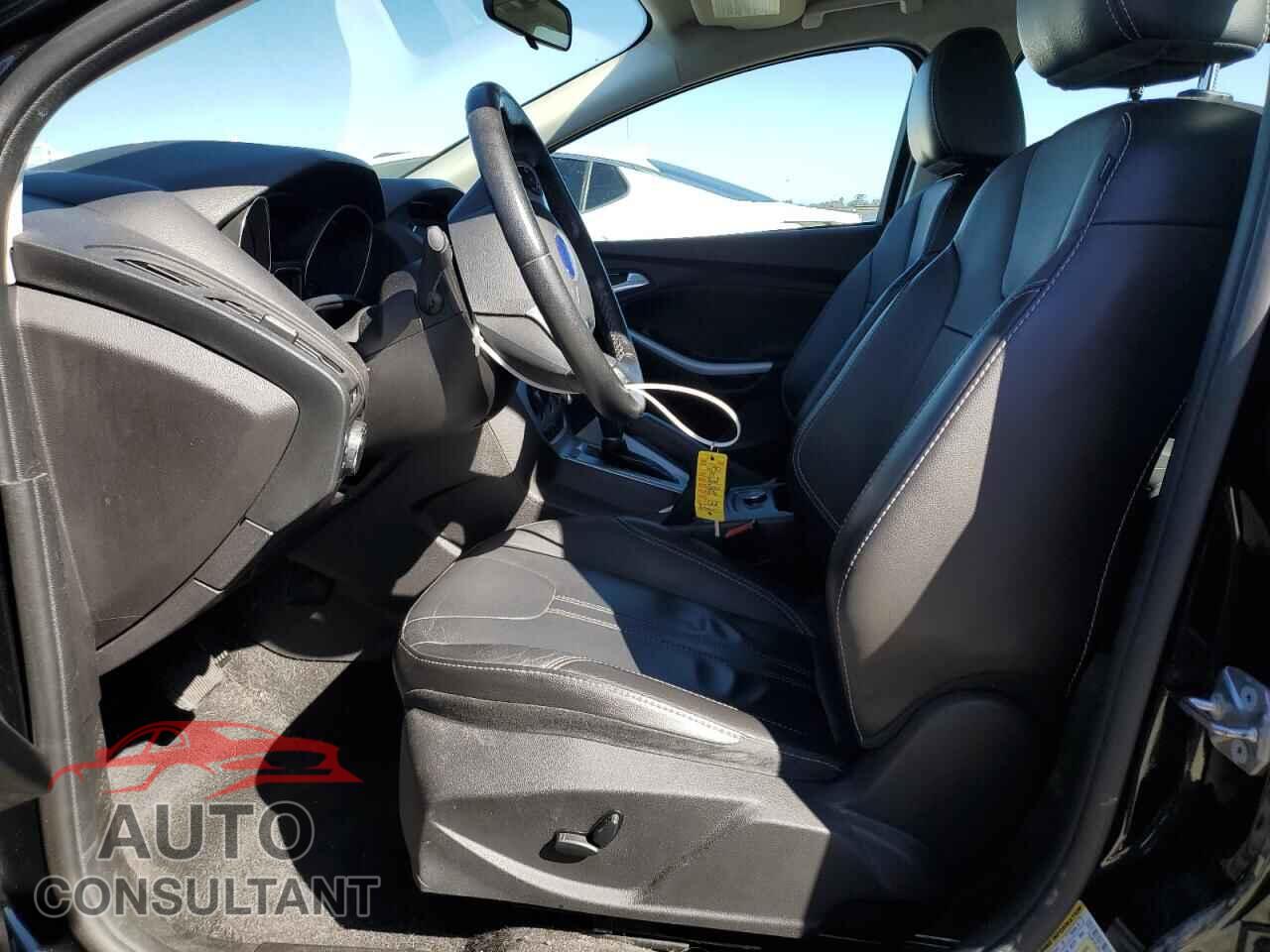 FORD FOCUS 2014 - 1FADP3F23EL433413
