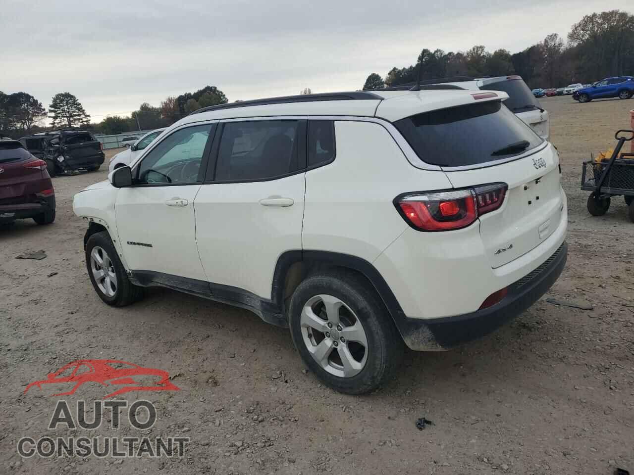 JEEP COMPASS 2018 - 3C4NJDBB2JT178716