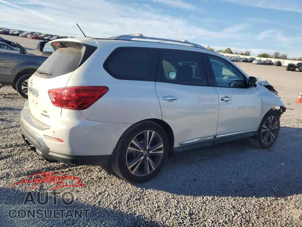 NISSAN PATHFINDER 2017 - 5N1DR2MM3HC618645