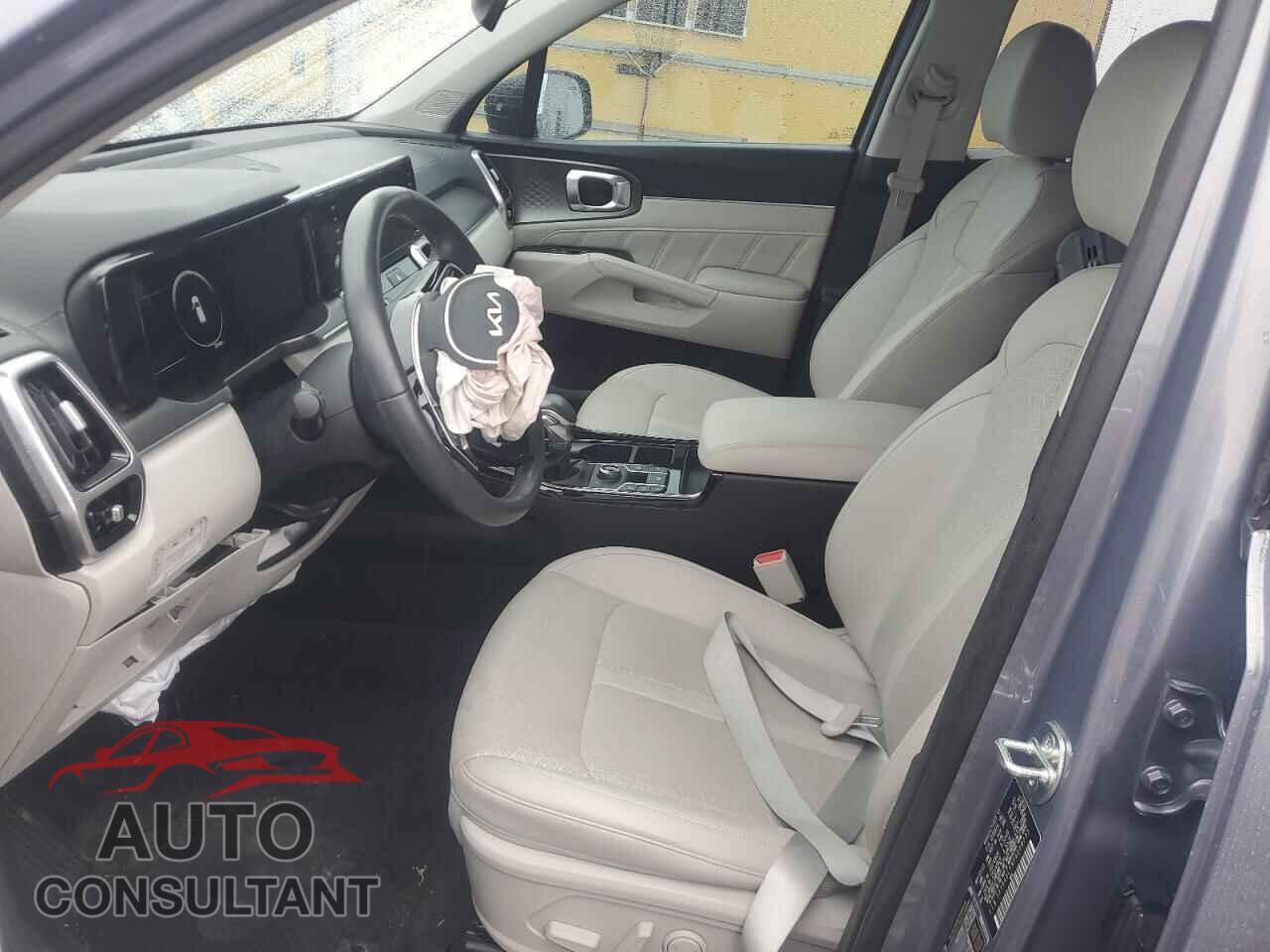 KIA SORENTO 2023 - 5XYRKDLF9PG208035