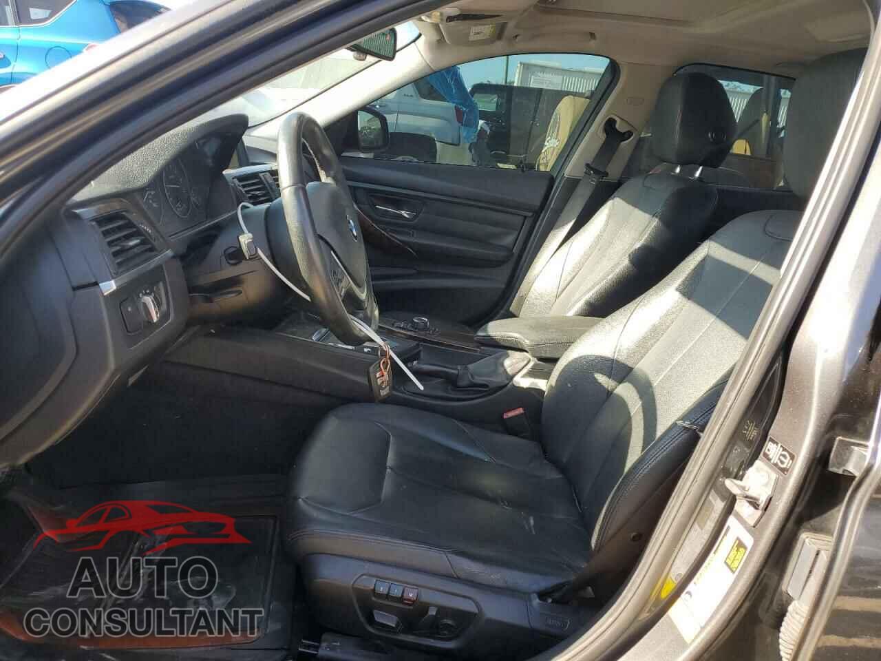 BMW 3 SERIES 2014 - WBA3A5C55EF605938