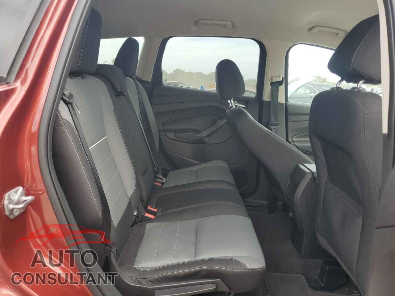 FORD ESCAPE 2015 - 1FMCU9GX1FUA89275