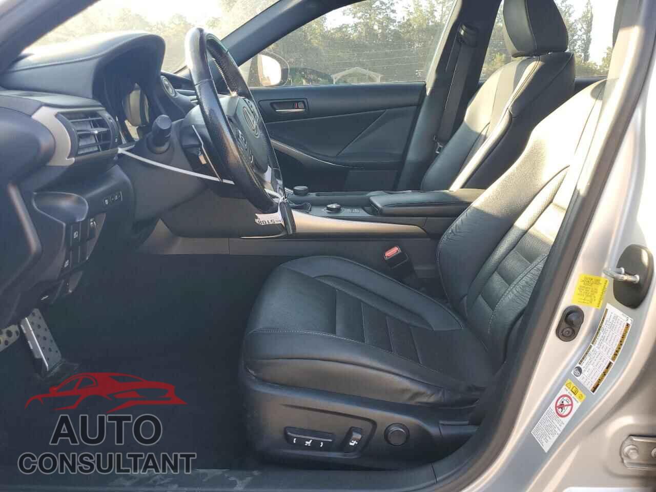 LEXUS IS 2017 - JTHBA1D23H5044269